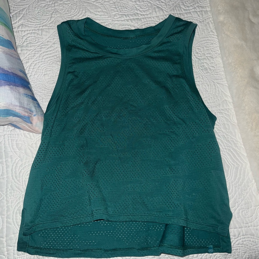 Lululemon top size 6